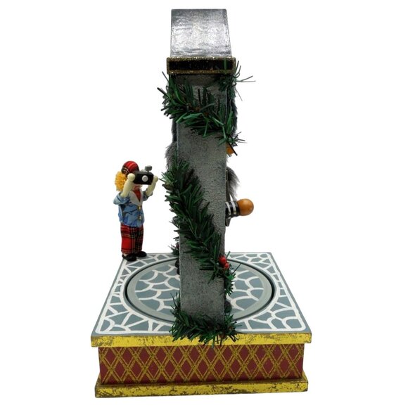 Rare BOMBAY Changing of the Guard 2007 Animated Nutcracker Musical 14" - As Is - Picture 5 of 10